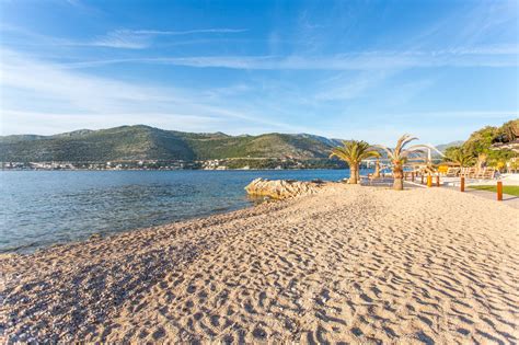 nude beach dubrovnik|Cava beach Dubrovnik